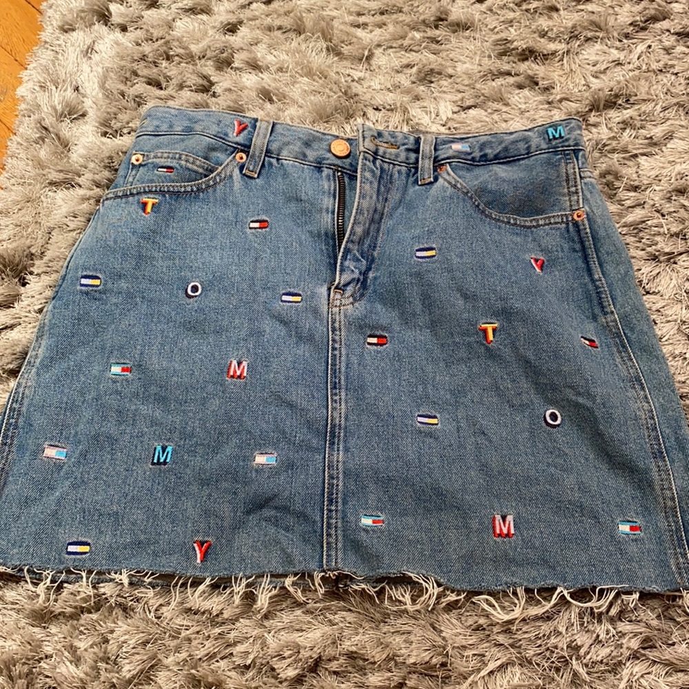 Tommy Hilfiger denim skirt